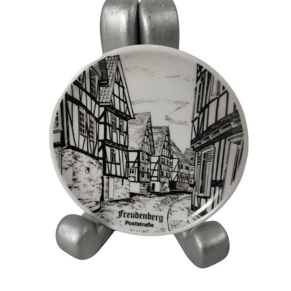 Altenkunstadt Freudenberg West Germany Porcelain Coaster Plate Saucer 4 in Round